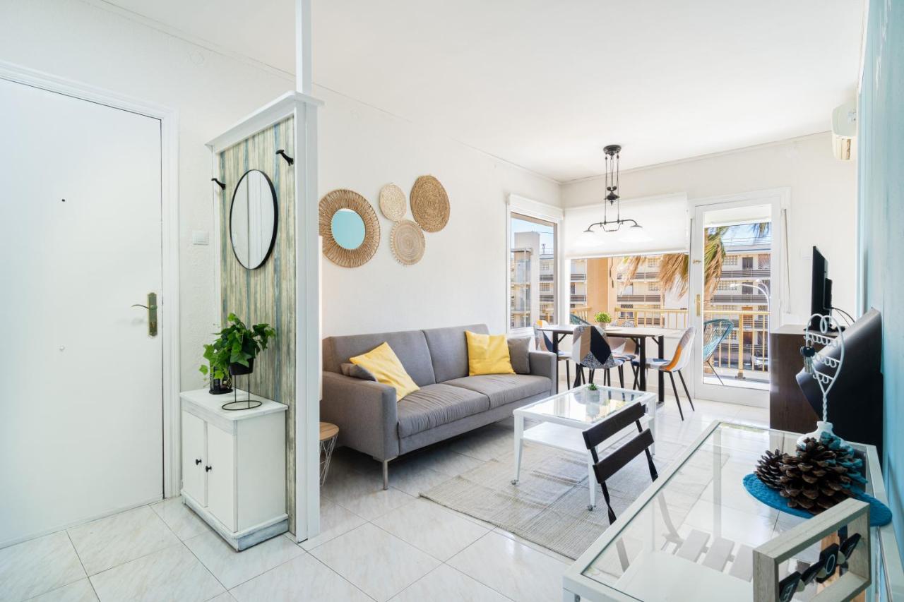 Coastal Paradise & Cozy Home With A 100M From The Beach! Cambrils Bagian luar foto