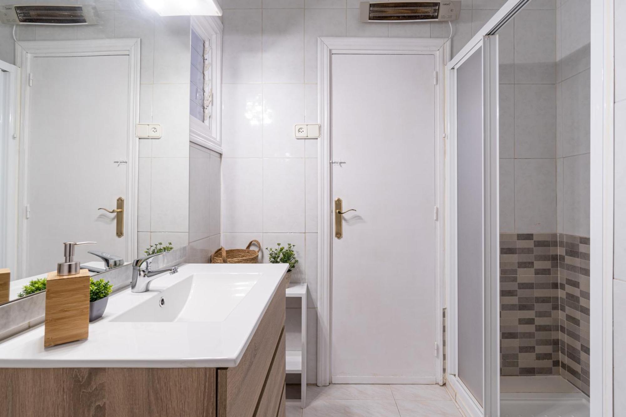 Coastal Paradise & Cozy Home With A 100M From The Beach! Cambrils Bagian luar foto