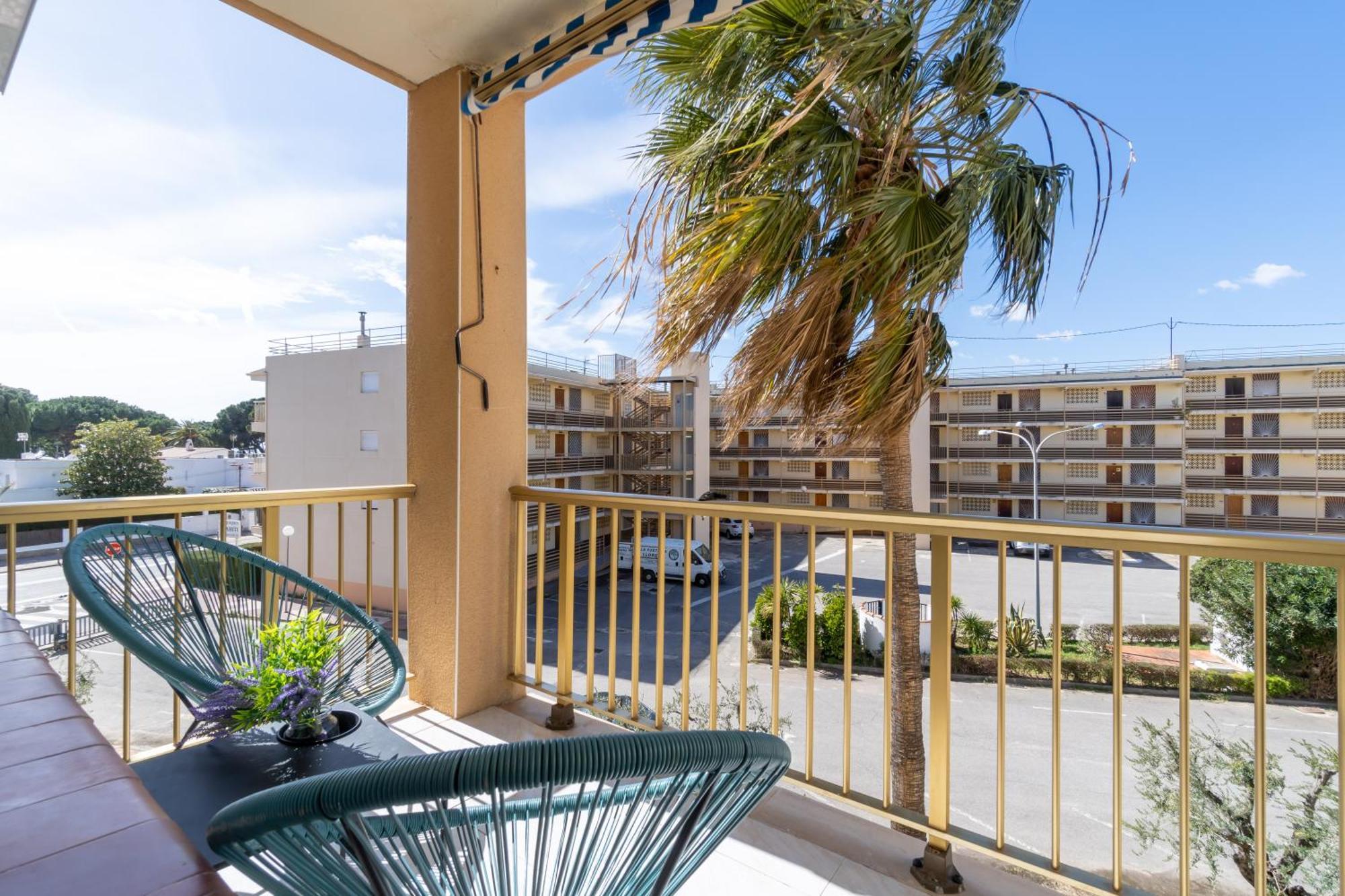 Coastal Paradise & Cozy Home With A 100M From The Beach! Cambrils Bagian luar foto